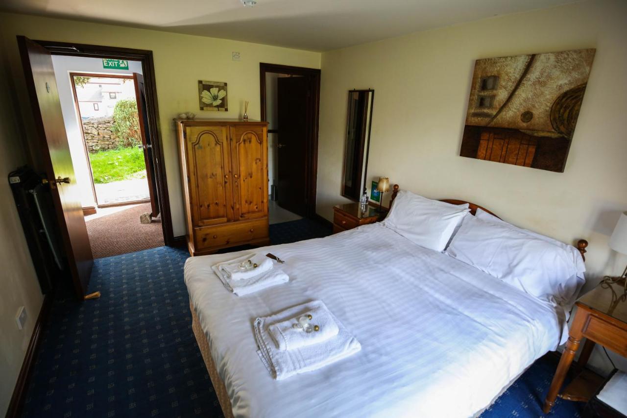 Oyo Ye Olde Bowling Green Inn (Adults Only) Bradwell  Exteriér fotografie